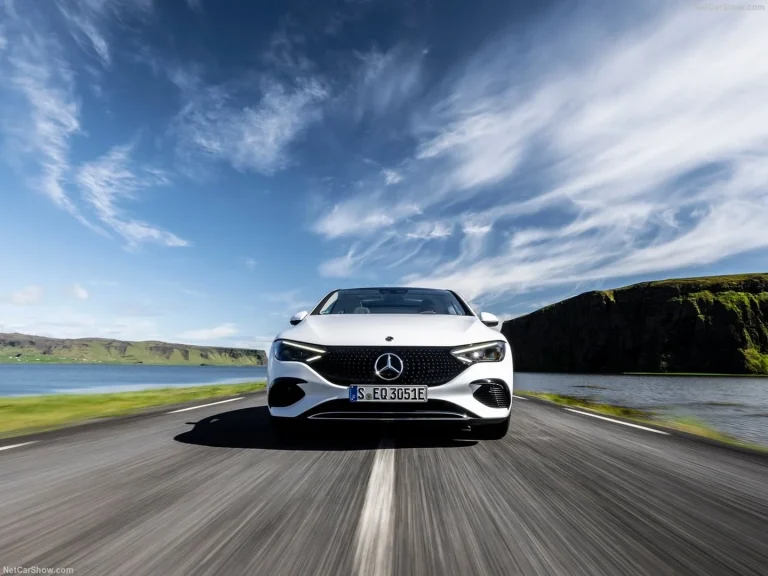 مرسدس بنز EQE، خودروی برقی لوکس با طراحی مدرن و خطوط صاف